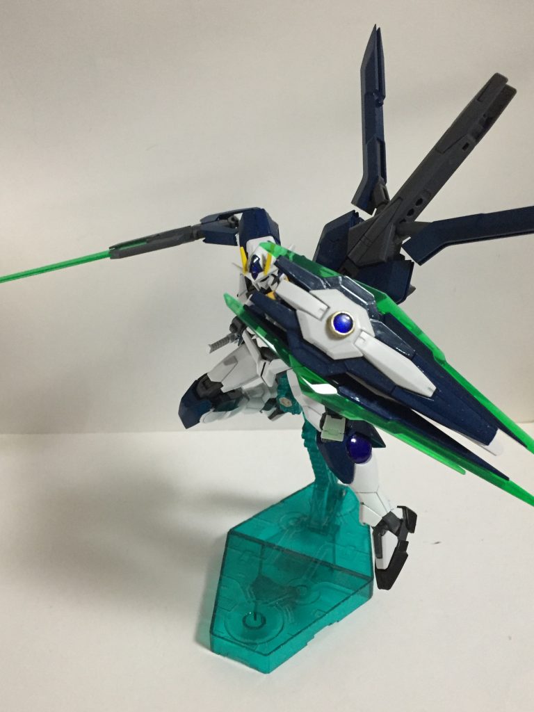 GNソードによる攻撃もあります。が、今回は少なめ。