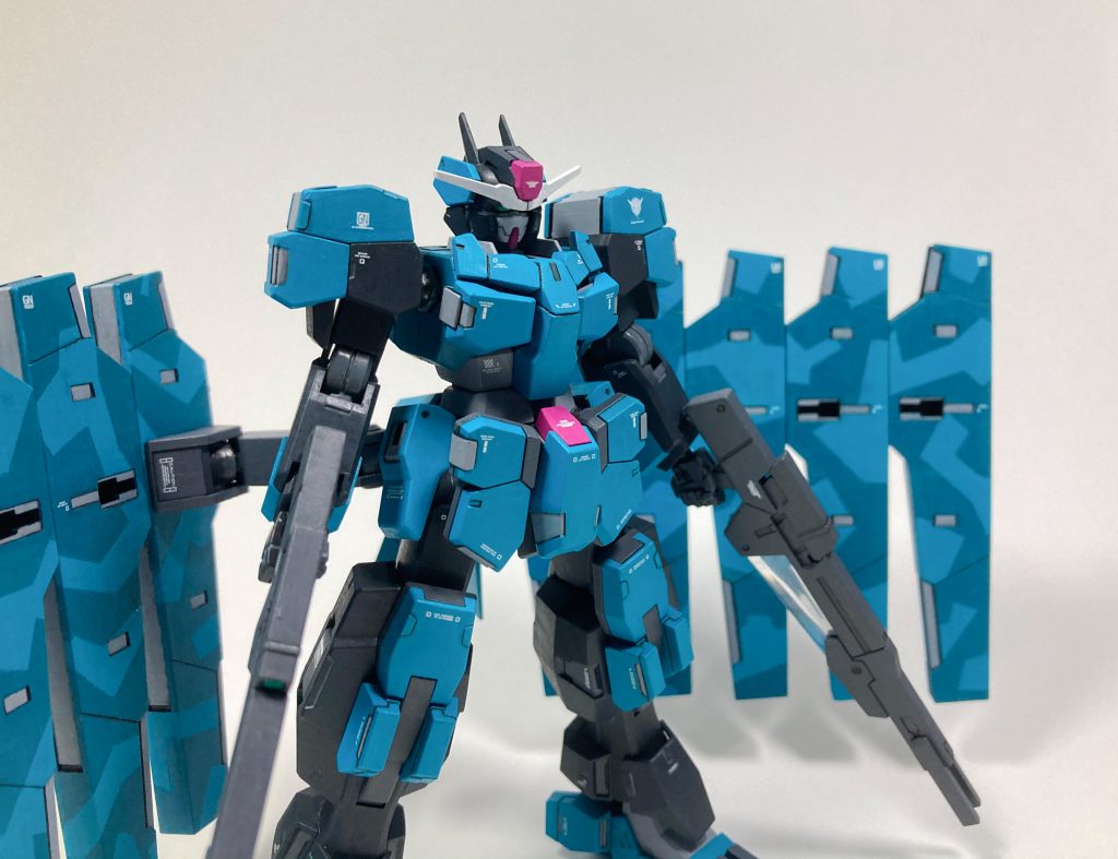 塗装は全て筆塗りです。細かく部分塗装で塗り分けました。