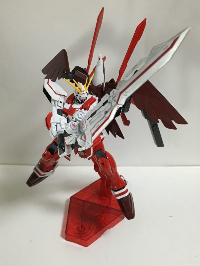 “カレドヴルッフ”フェニックスフライヤーの右翼に装備され大剣。ビームライフルも打てるため取り回しがききやすい。本来なら「工具」なのだがこの幻想郷では常識に(ry