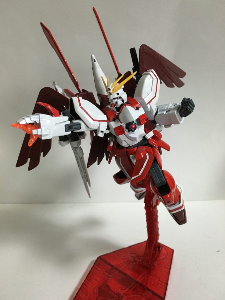 “灼熱フェニックスフィンガー”高温の熱を手に集約させ掴んだ相手を溶かす。妹紅の必殺技の一つだ。