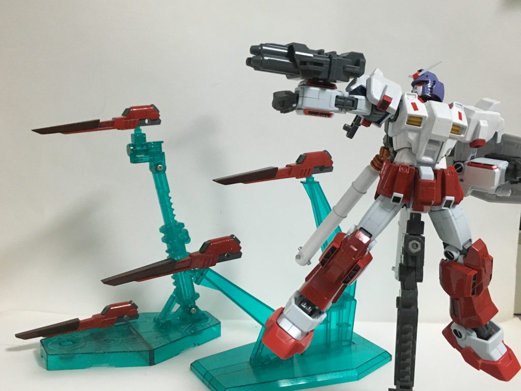 ファンネル射出状態。当時は展開用の土台とかなかったので無理やりそれっぽくしてます。