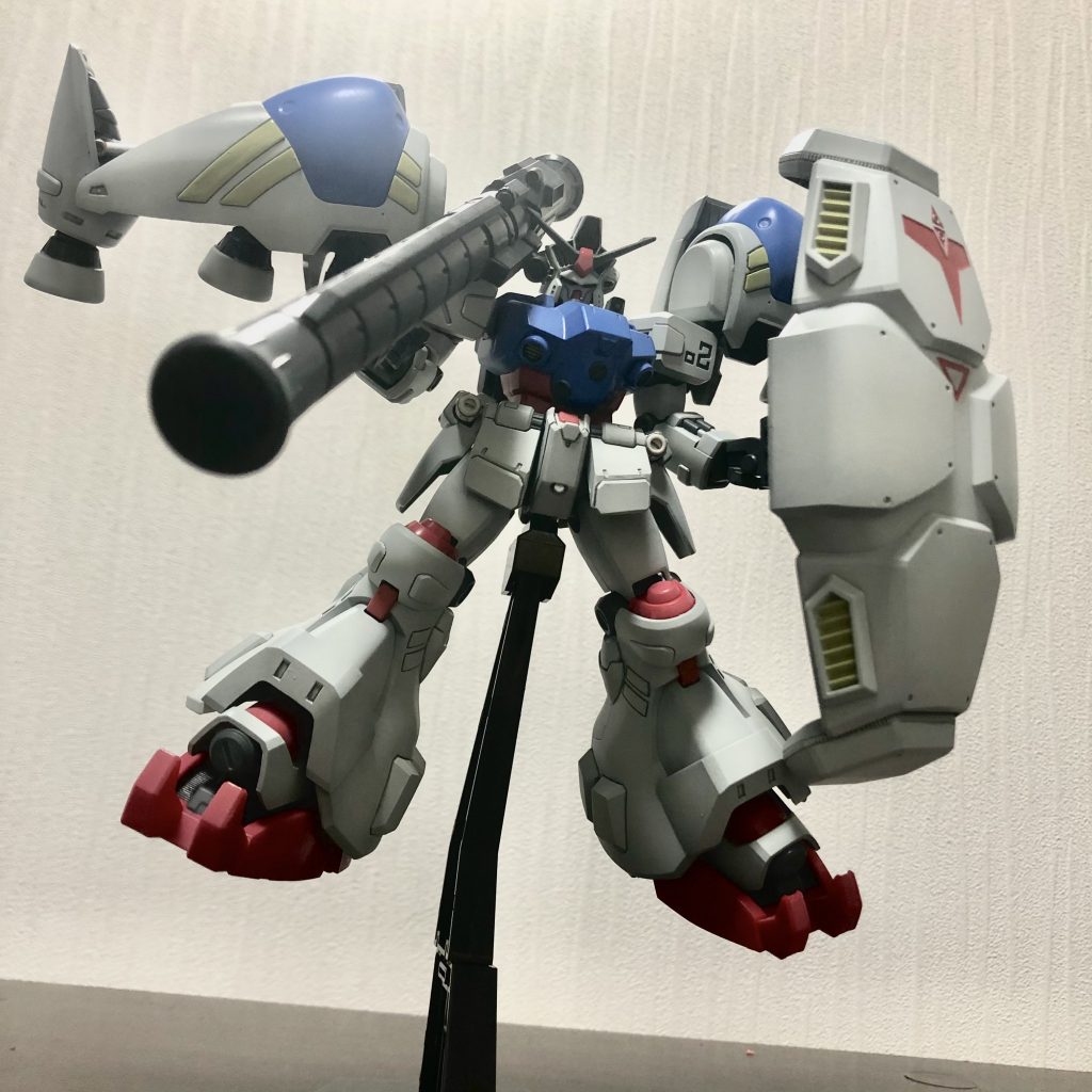 武装を装備。いっきに重量感が増して迫力があります。