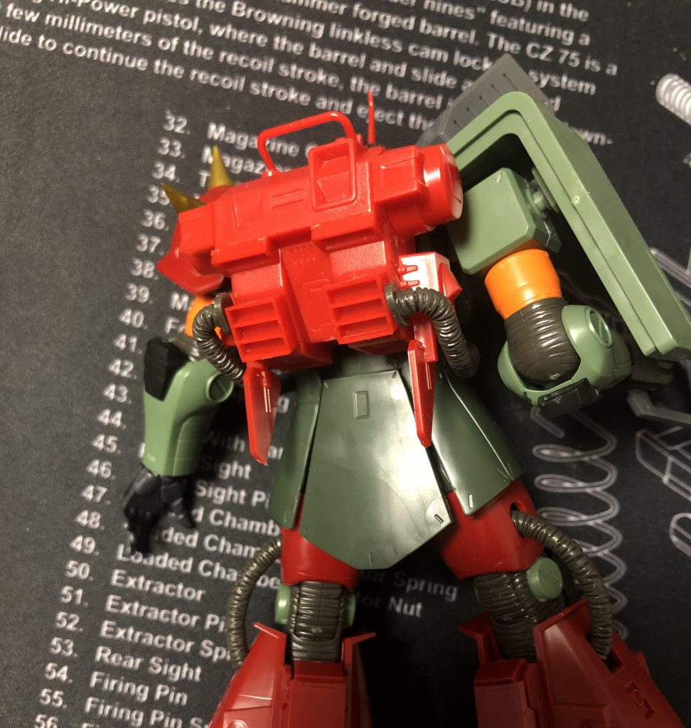 バックパックは旧キットの迫力が素晴らしかったので採用大型でサンボル感にも繋がっている感じがします