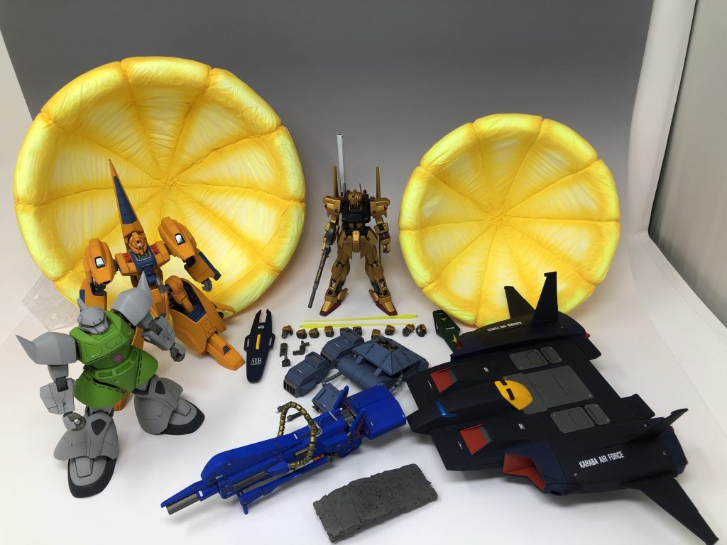 こちらが「HGUC 百式 Revive + 劇中再現セット」です。他にも沢山の写真を撮ってあり、ここではご紹介出来なかったものもまだまだあるので、気に入っていただけたら是非私のブログ「なにとぞ」へどうぞ。