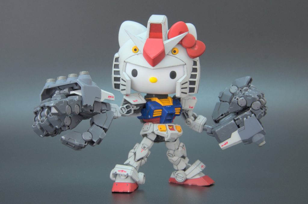 頑張れば腕を上げたポーズもできます。頑張れば。