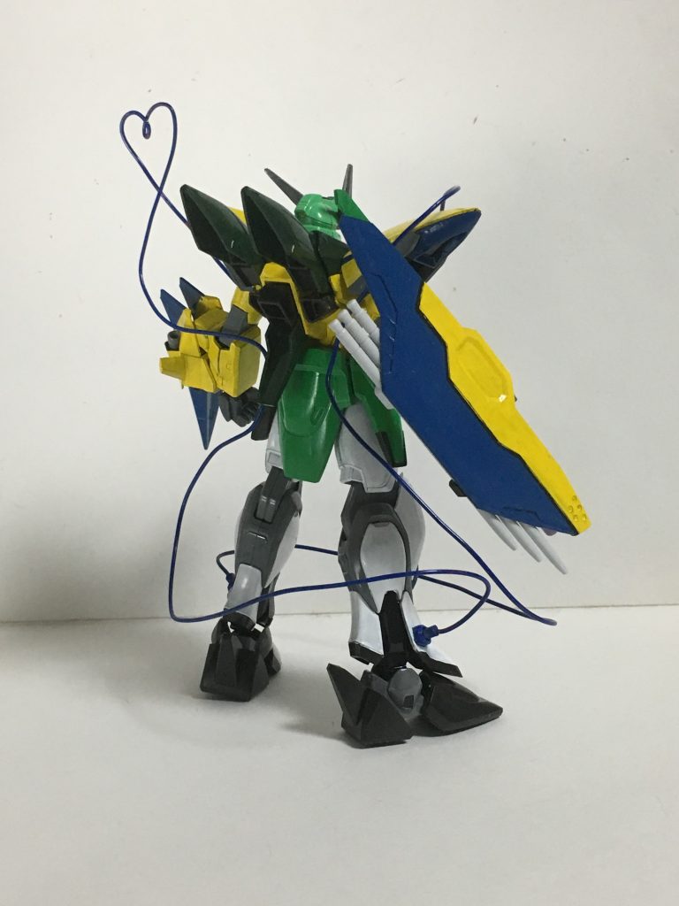 ブリッツとこいしの共通点が「消える(正しくは認識されない)」と言う事で、こいしのガンプラはブリッツしかありませんでした。……というかこいしに合うガンプラが僕にはこれ以外思いつきませんでした。