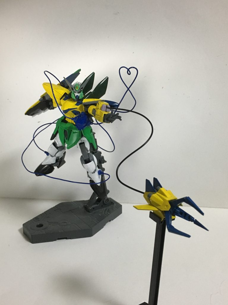 “グレイプニール”有線式ロケット型のアンカー。敵を引き付けたりして相手を捕獲したりする。