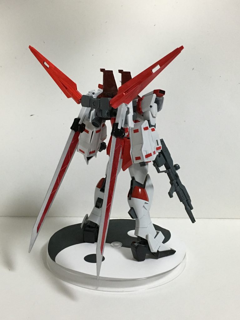 原型であるソードインパルスを基に、ジャンクパーツでそれっぽく作ったオリジナルのシルエットです。