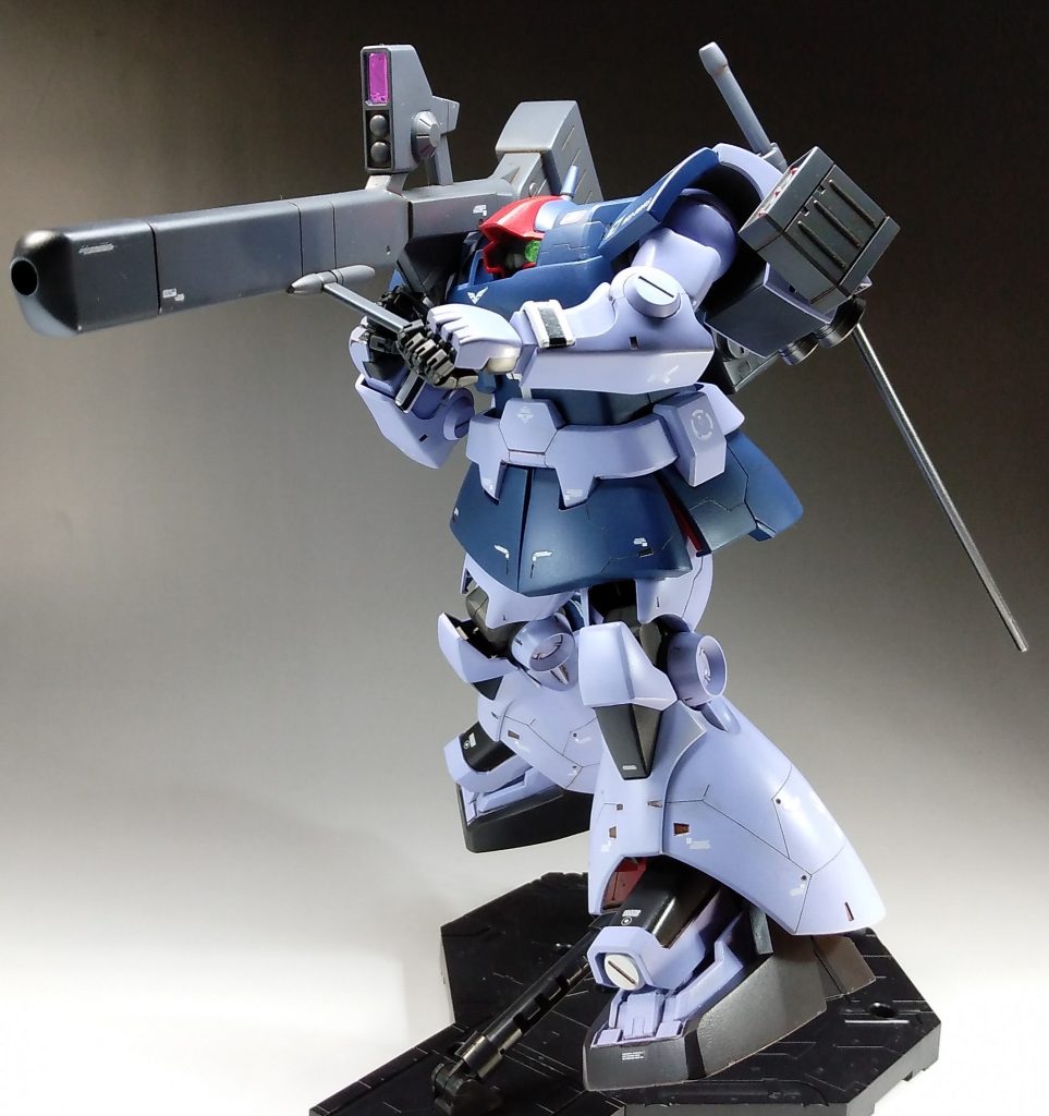 足首は宝箱にあったGP02サイサリスをイジったモノに