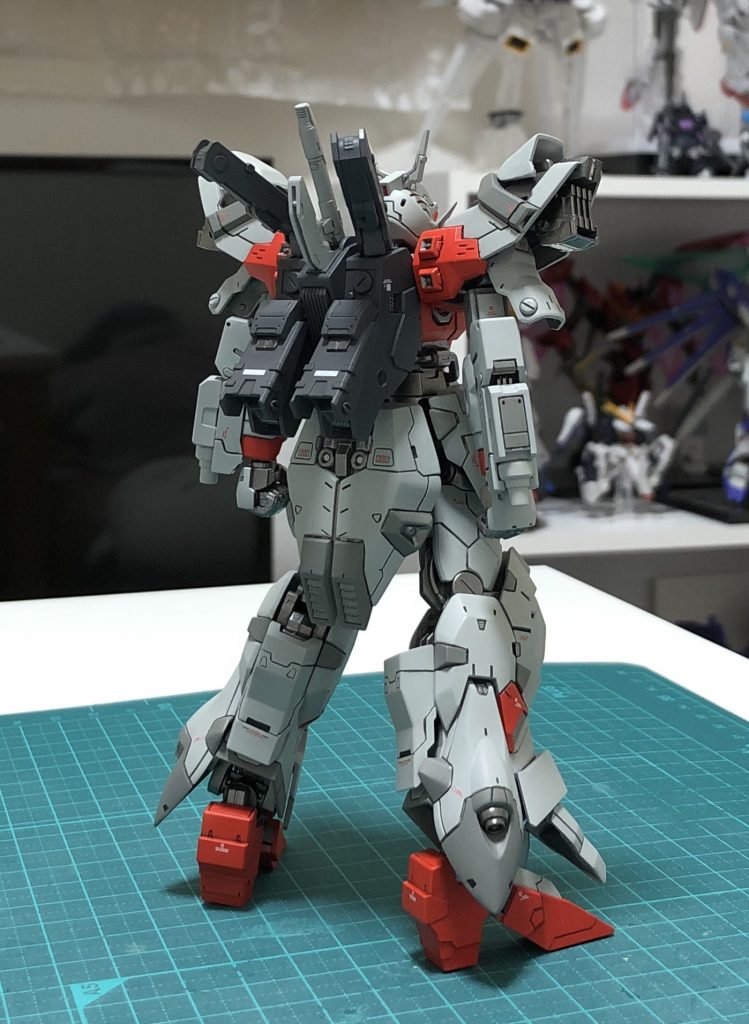 バックパックの形は大幅に変更してます。