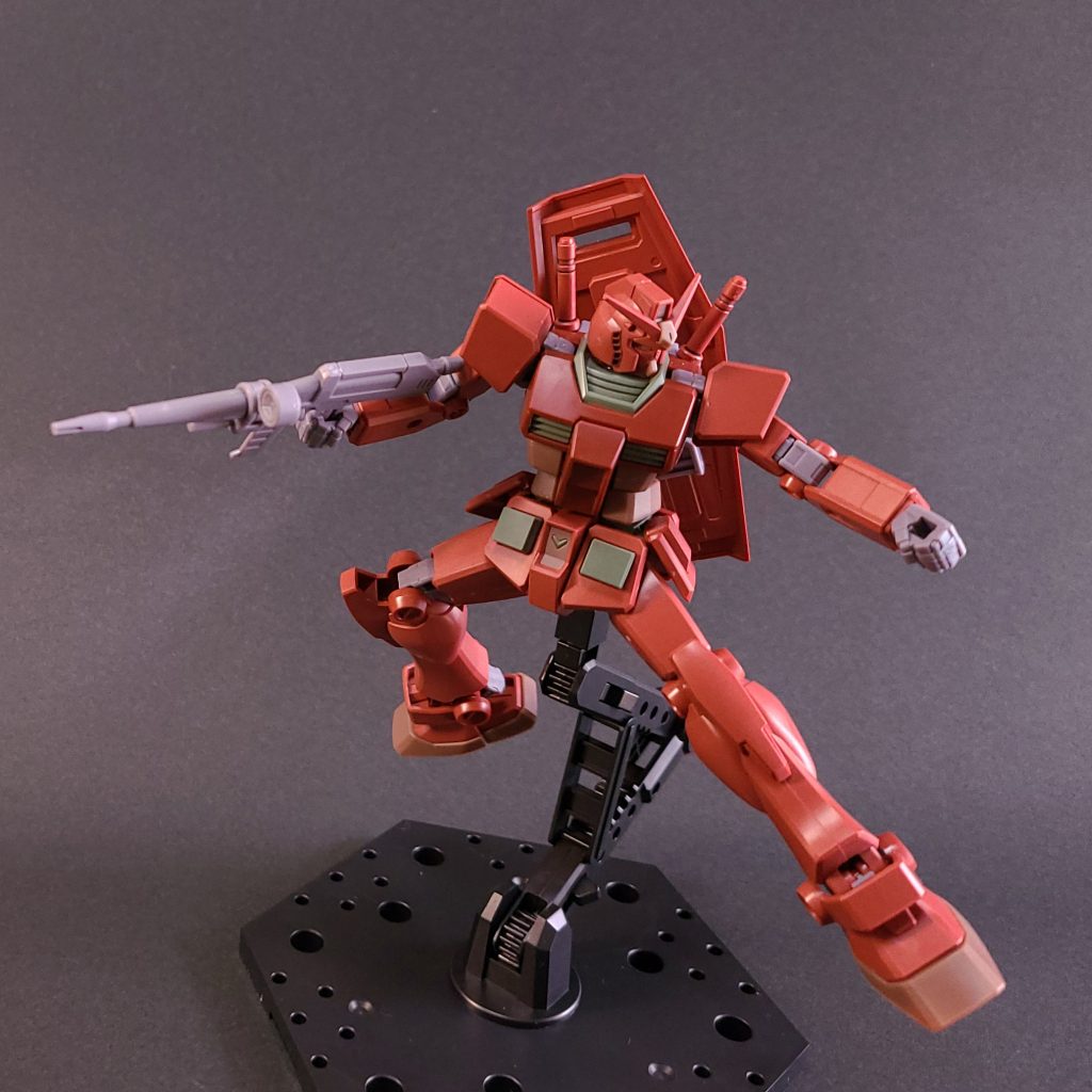 僕が使ったメラミンスポンジは「激落ちくん」ですみなさんもご存じの商品かもしれませんこれに水を含ませてパーツを磨くとつやが抑えられるというわけです