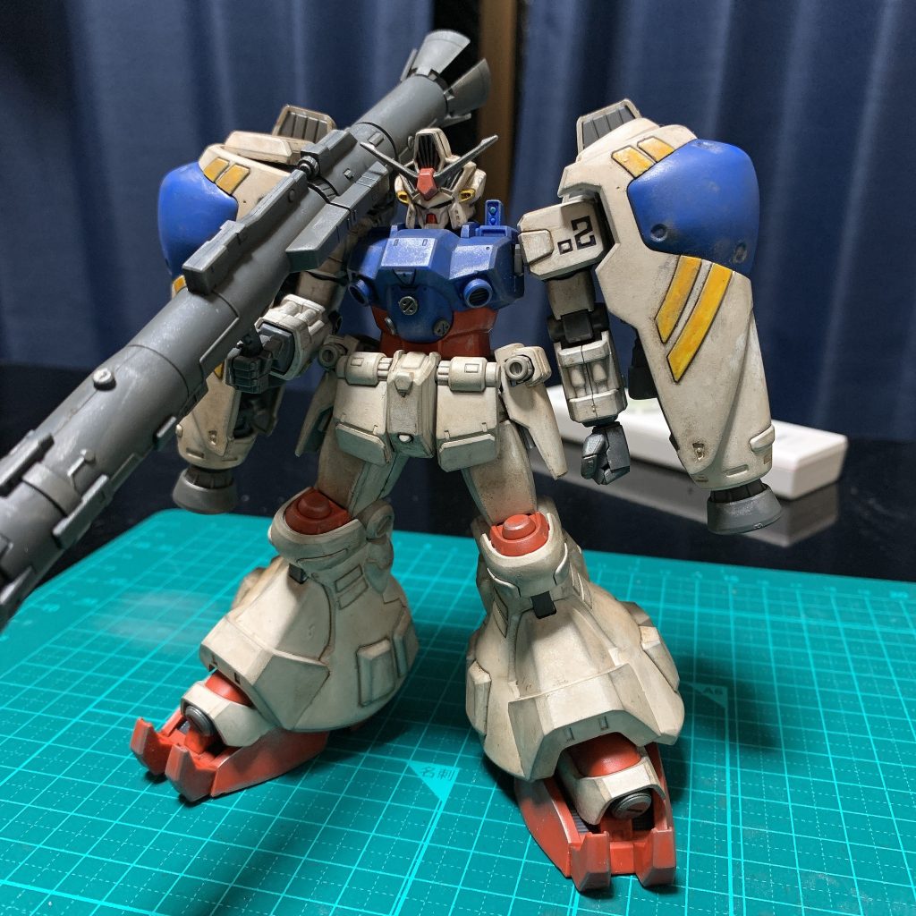 カッターマットの上で撮るのもなんかカッコいい。笑