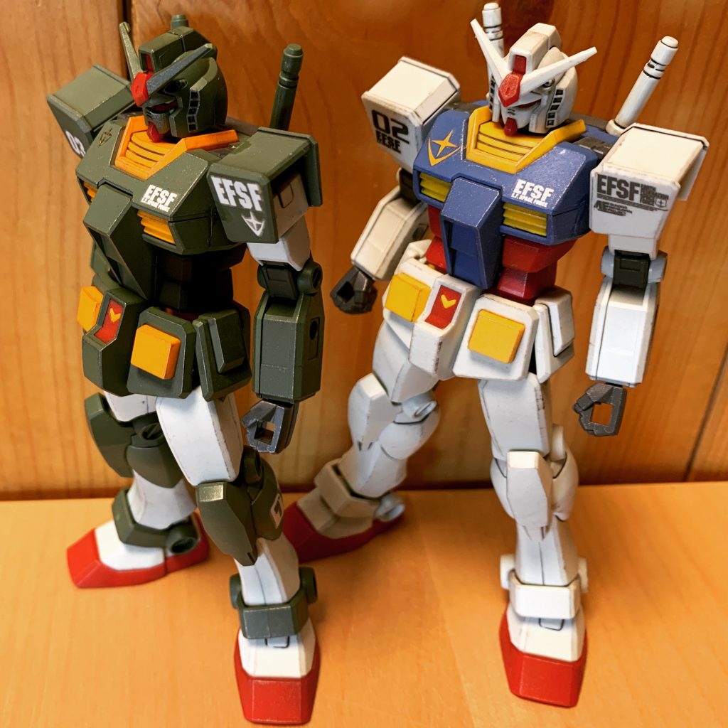 あまりに組み立て簡単なので無塗装さんも組んだよ。