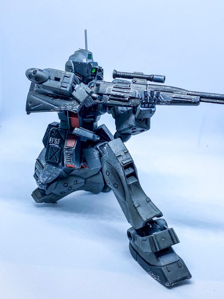 膝つくので右膝だけ装甲増し。