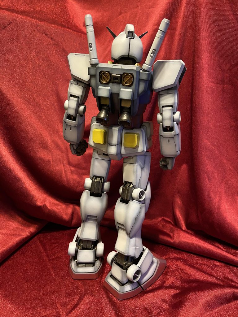 塗り直し全塗装です。ちょこちょこ見える内部パーツにカッパー塗ってみました♪