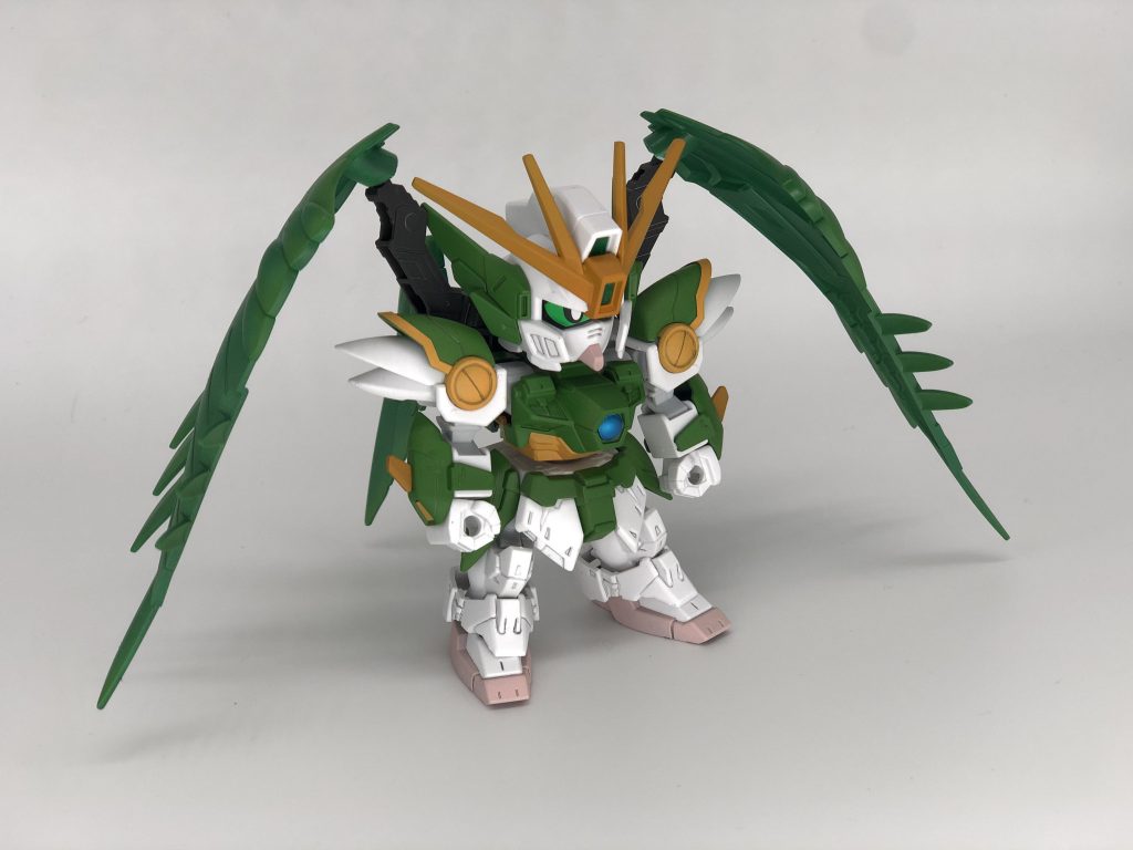 白い本体は塗装しないで、青い部位とウィングだけ塗装して全体的に艶消しした部位塗装に仕上げてあります(≧▽≦)ゞ