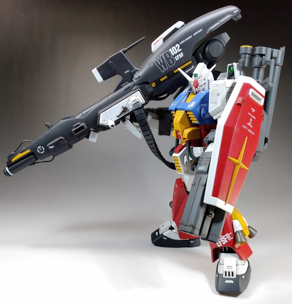 特に点在する「グレー」を使い分けてみました