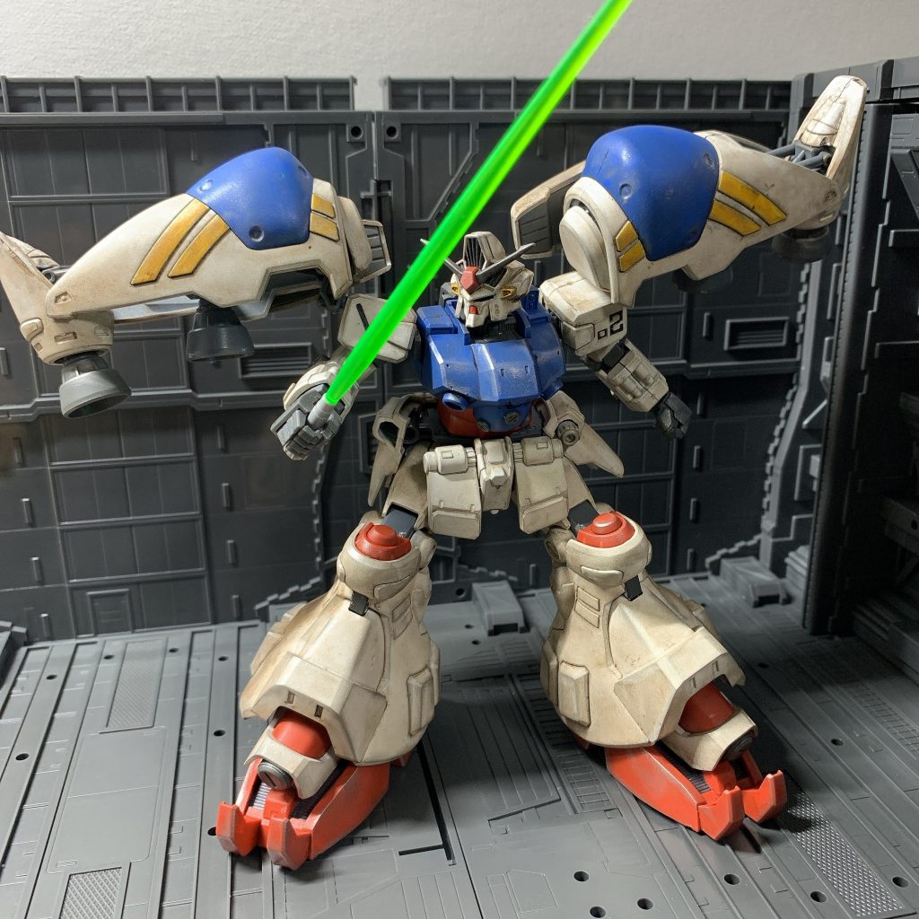 ビームサーベルで。緑なのがよきです。