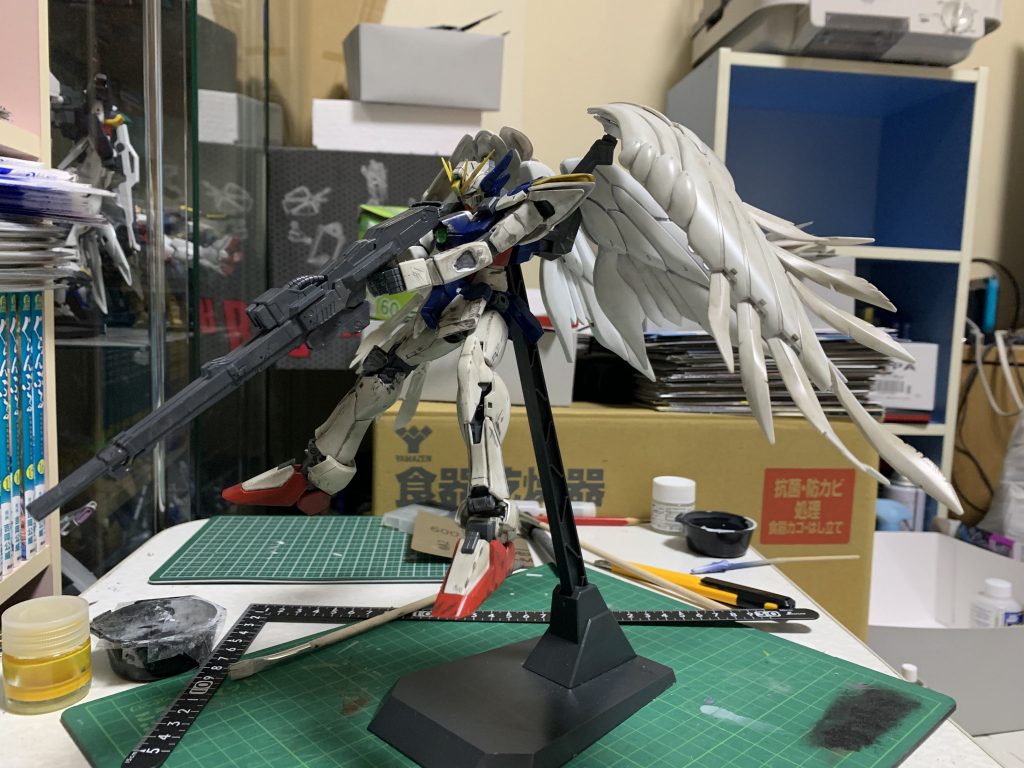 撮影ブースとか無いので背景ごちゃごちゃしてるけどこそは気にせずにみていただけるとありがたいです。とりあえず右側