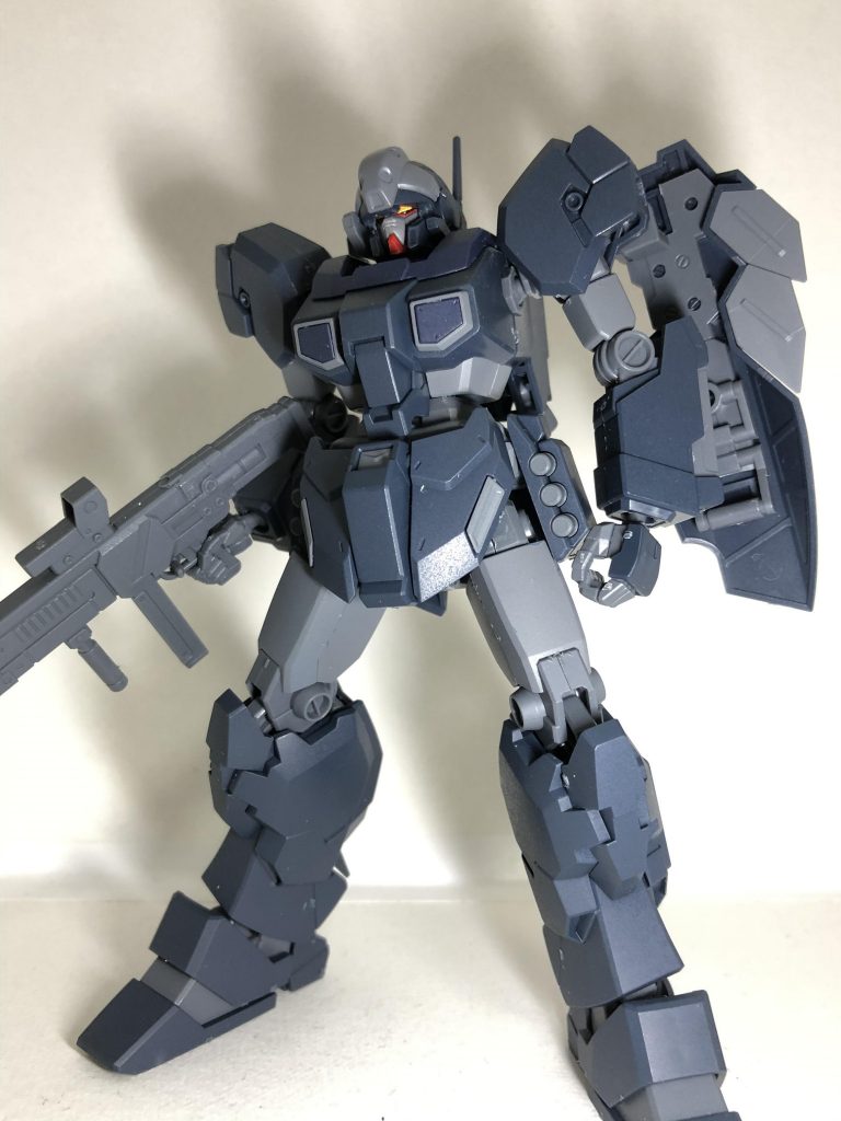顔はHGの新しい陸戦型ガンダムからだったはず、それ以外に特に変更点はないです