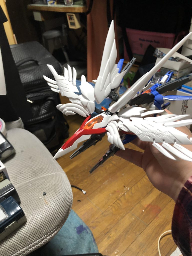 今回は全体的に突貫工事だったので塗装前の画像はこれだけしかなかったです……普通にメビウスカラーにしても良さげですね。