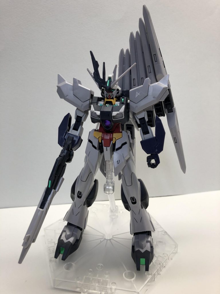 デカール貼るか迷ったけどアルス(Alus)のAって事で貼りました。アンテナの取り付けは溝にプラ板を一枚噛ませてます。