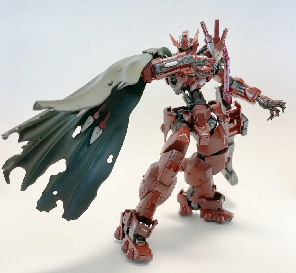 隠し苦無マント裏に苦無を隠し持っています。投擲してカメラなどを狙います。ピンポイント用。苦無はイフリートシュナイドより拝借。