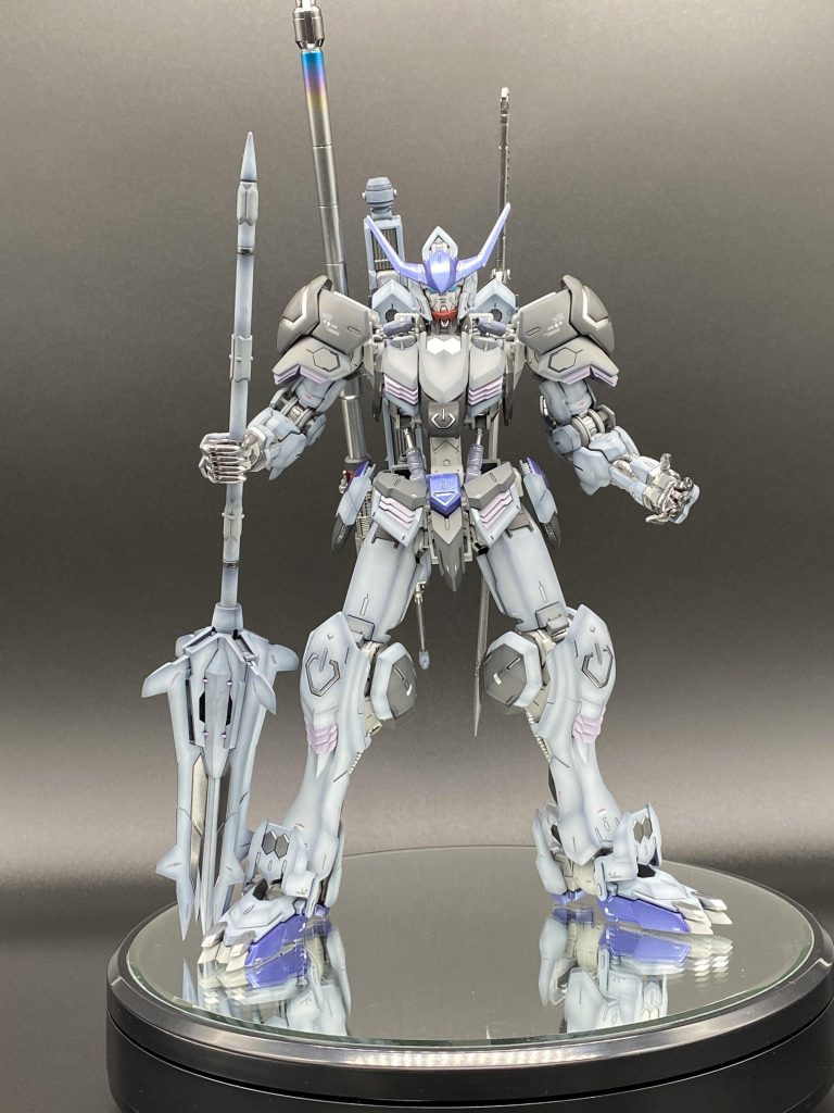 グレーの配色は結構悩んだのですがこんな感じになりました。