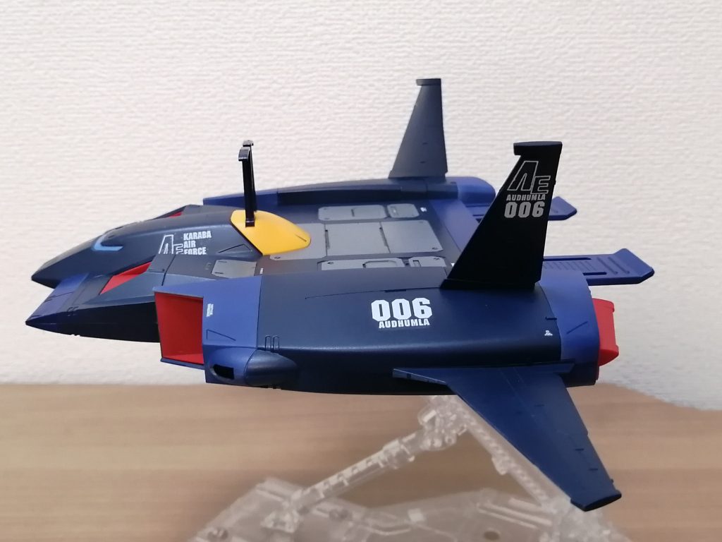 垂直尾翼もマーキングF式WDはコツを掴んだので、歩留まり良く細かい文字も抜けるようになってきました