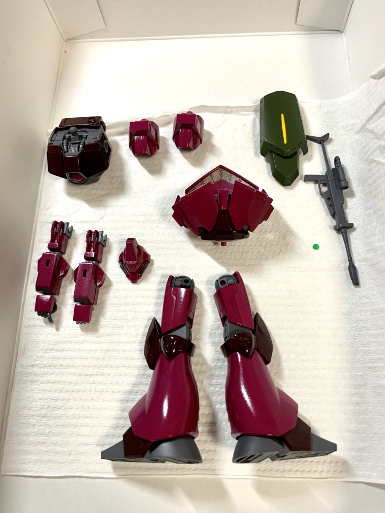 シャドー吹き前　マルーンを調色したメインの色は凄く好みな綺麗な色でした