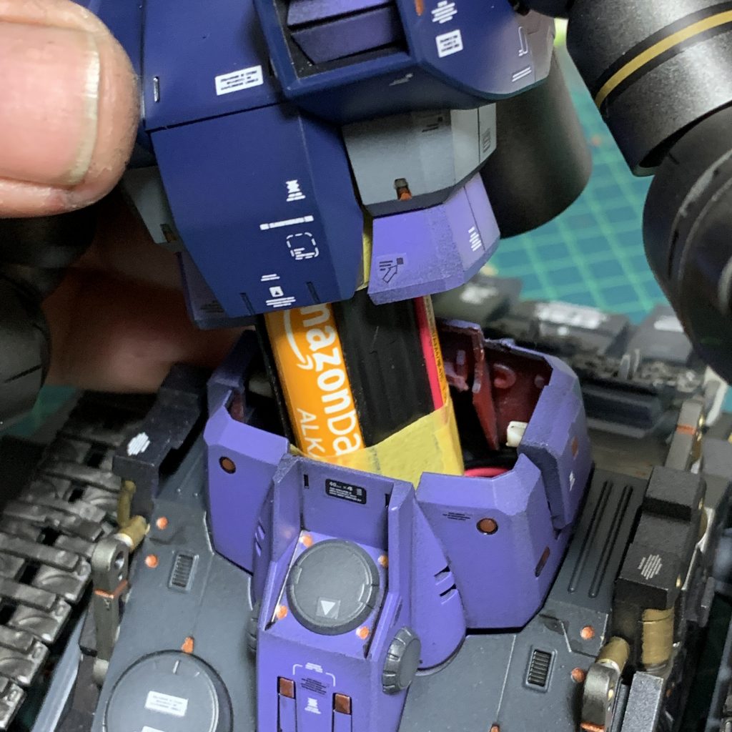 コアファイターの代わりに、電池ボックスが入っています（笑）