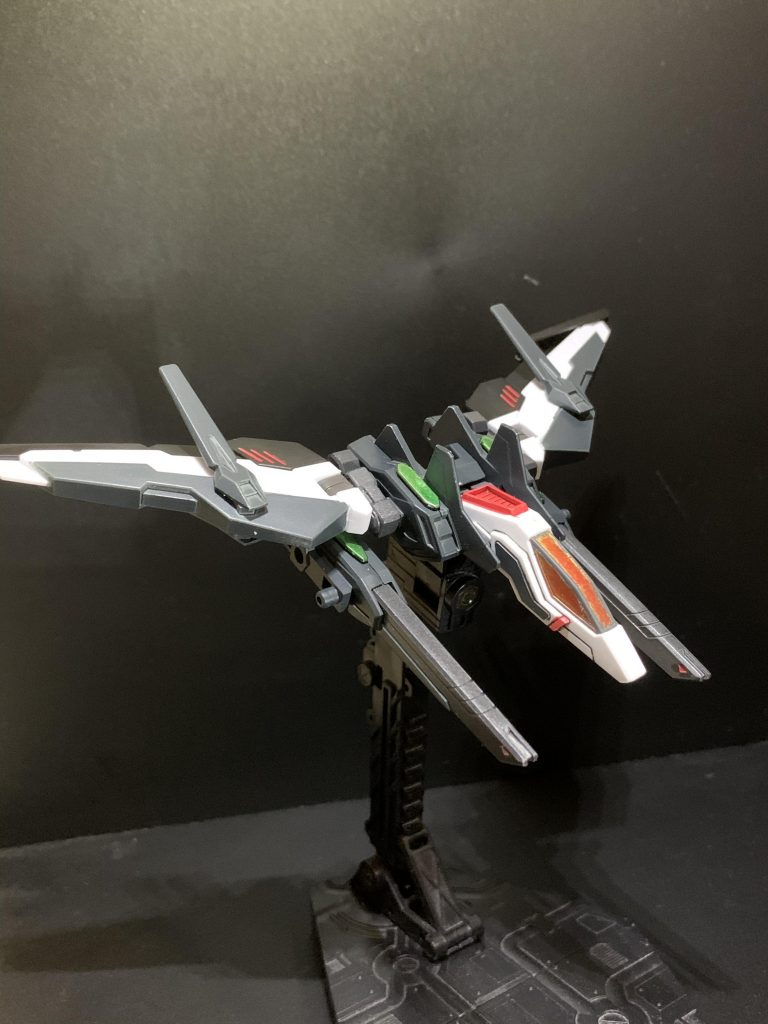 ファイターモード。空中・宇宙用で、主に偵察や陽動に用いられる。