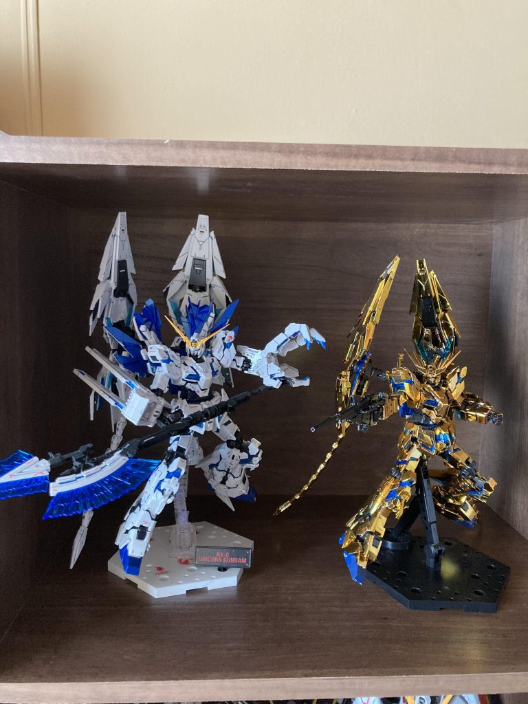 RG.フェネクスさんと並べてd(￣ ￣)