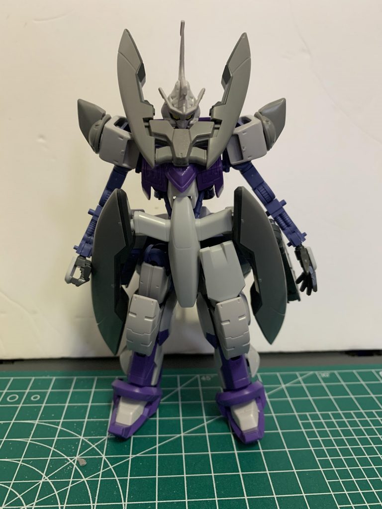 キマリスの装甲にジンクスのパーツを付けるというコンセプトで始めて大まかな形はあっさり完成。サブアームの稼動にスタビライザーが邪魔になった為、ボールデンで稼動出来るように変更。