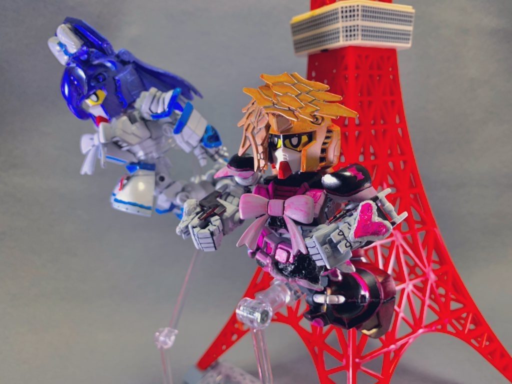 初代と言えば『爆発から横方向にジャンプ』(通称YBMB Your Best!My Best!:「DANZENふたりはプリキュア」歌詞由来)と『生きてるんだから失敗なんてメじゃない♪ポーズ』