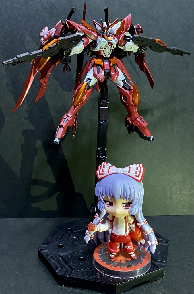 ねんどろいどもこたんと並べてみる配色のおかげでそれっぽくなってると思いたい…