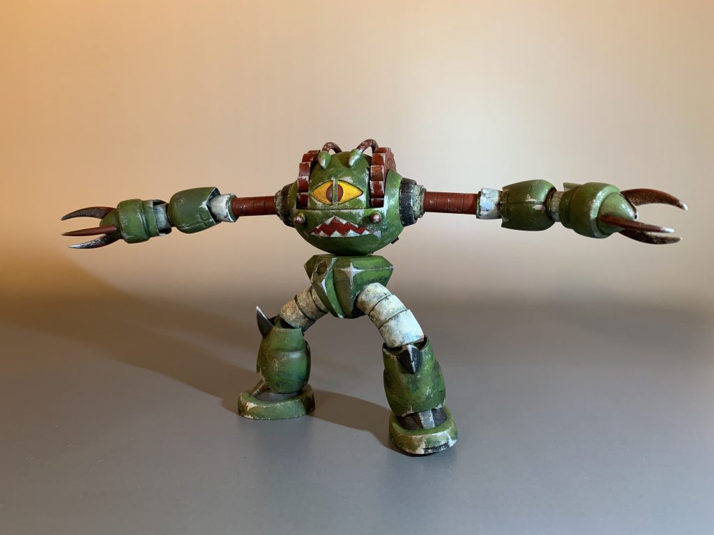 完成した試作メカは脅威的な異質感を醸し出す事に成功した。