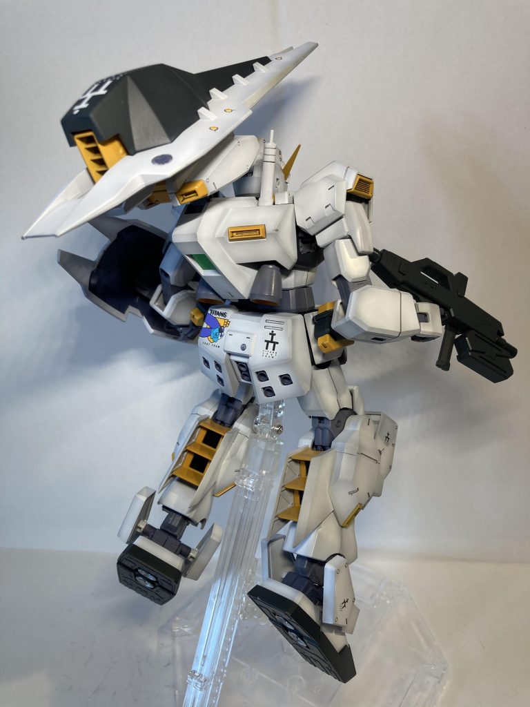 黄色い部分は調色して、好みの色合いを出してみました。