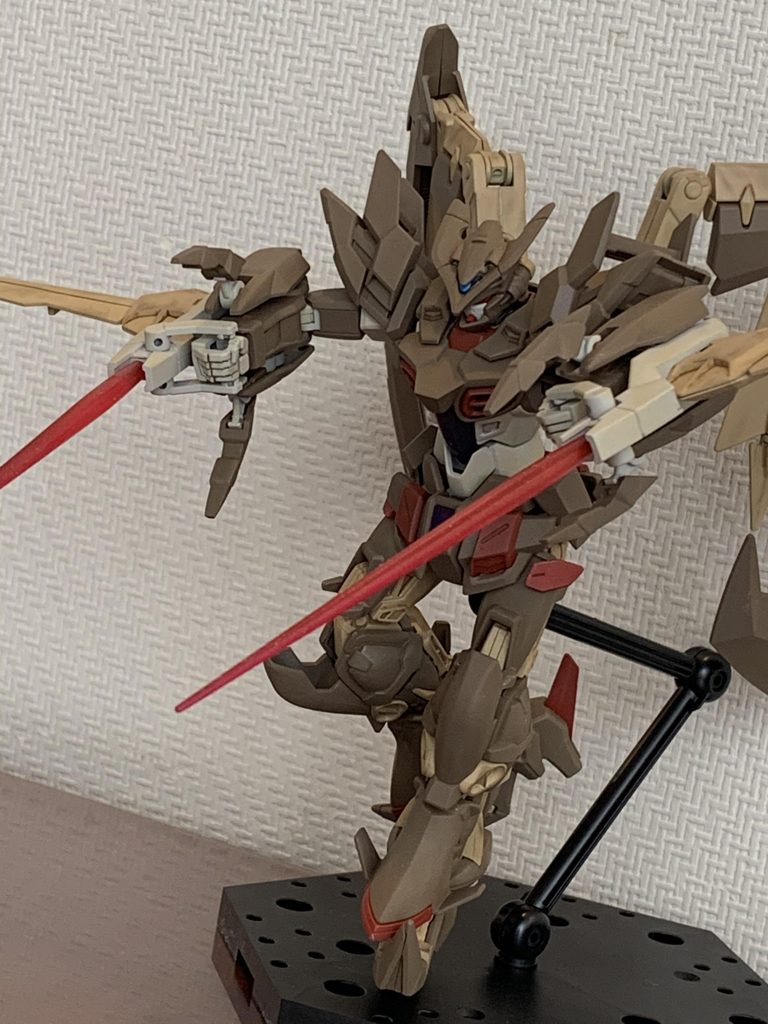 近〜中距離特化型で、あらゆる方向の敵に対してフレキシブルに対応できることをイメージしています。