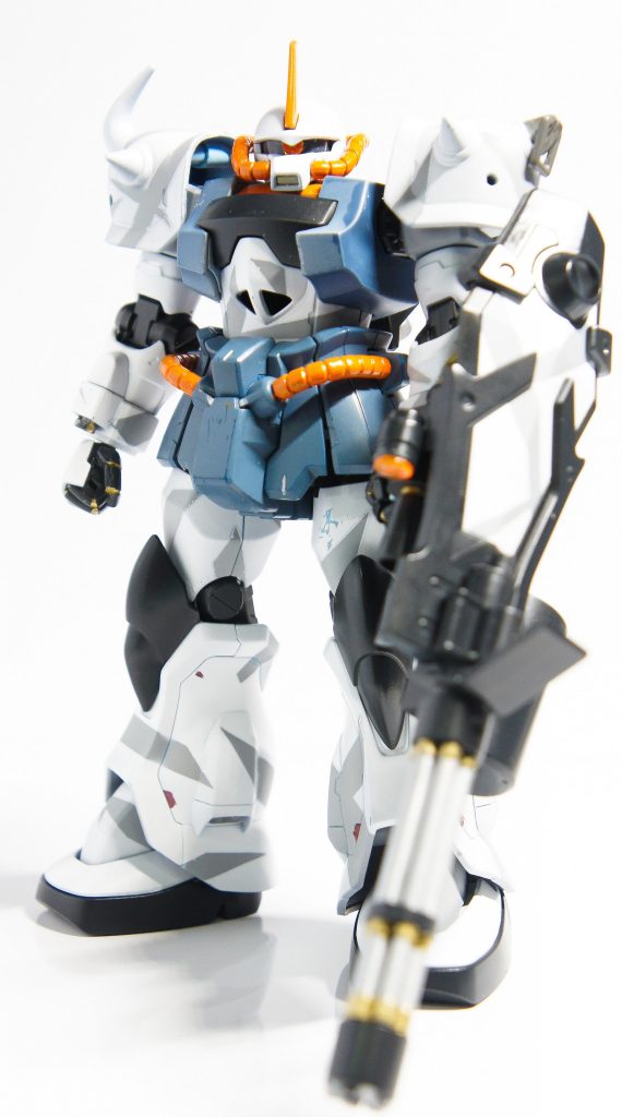 汚しを施す前に撮った1枚。腿の塗装が禿げちゃってます…