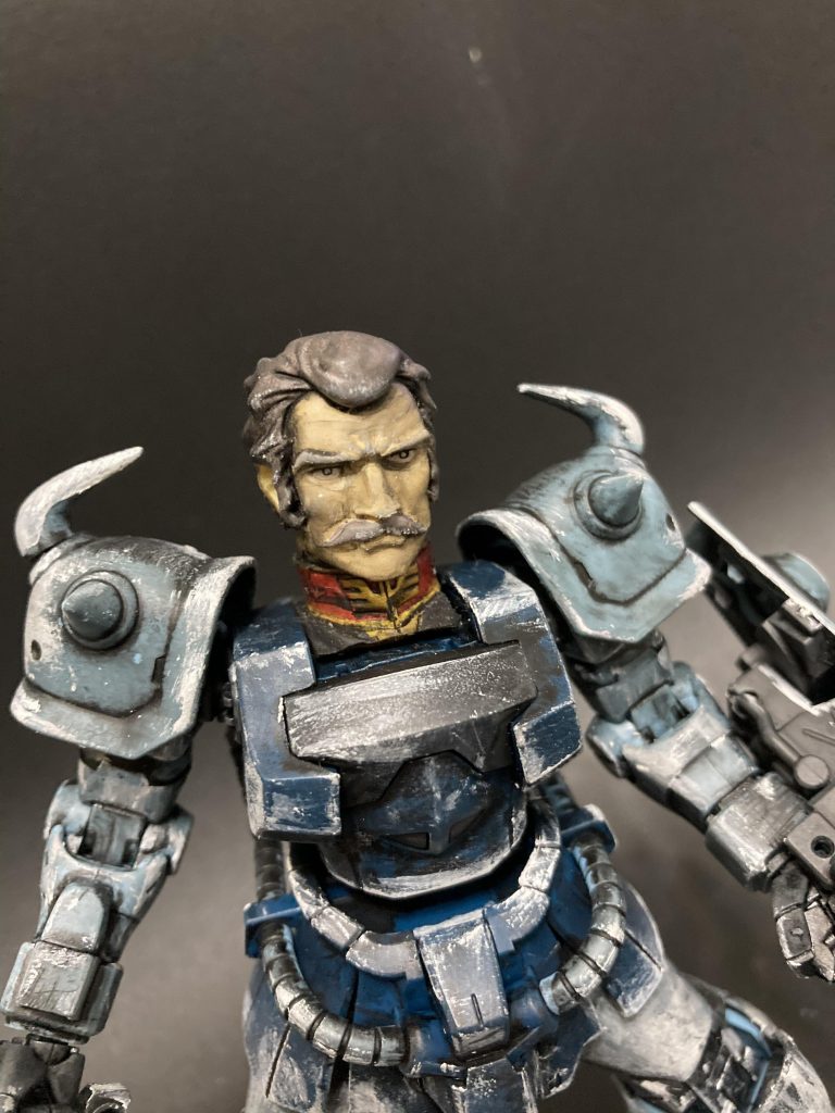 アムロ・レイの人間的成長にとても影響を与えた人物とも知られています。