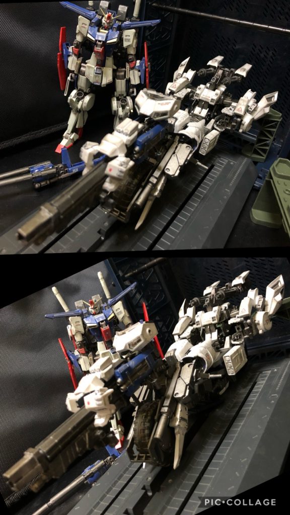 oyz「何か問題でも?」アストナージ「メガライダーって言ったら、ホバーで走行する構造ですよ。確かにバイクみたいにMSが跨って搭乗しますけど、こんな完全にバイクはしてないですよ。」ブライト「よく知っているな。」アストナージ「だからコレはメガライダーではないですよ。」oyz「ええい、また漫才をするつもりか!コレは私のオリジナルマシンだ!」アストナージ「今回の完全変形HG ZZガンダムは宇宙世紀の設定に準じてたのに、なんでビルド系に移行するんですか!?コッチの身になって考えて下さいよ!」oyz「ええい!知った事かー!」アストナージ「なんでホバー仕様じゃないんですか!」oyz「こいつは“メガ−ライダー”だ!ライダーならバイクだ!仮面被っている身として、ライダーならばバイク以外は認めん!」アストナージ「仮面ライダードライブはバイクじゃないですよ!」oyz「世代じゃないから知らん!」アストナージ「仮面ライダーBLACK RXも車に乗ってました。」oyz「ええい!たまには車乗っててもイイじゃないか!」ブライト「.....何が問題なんだ?整備面か?」oyz「ええい、あたふたしおって...!ホラ、艦長を見ろ!堂々としているじゃないか!艦長を見習え!」アストナージ「艦長は本編でも色々ありすぎて、色んな事にムダに適用能力が高すぎるんですよ!」