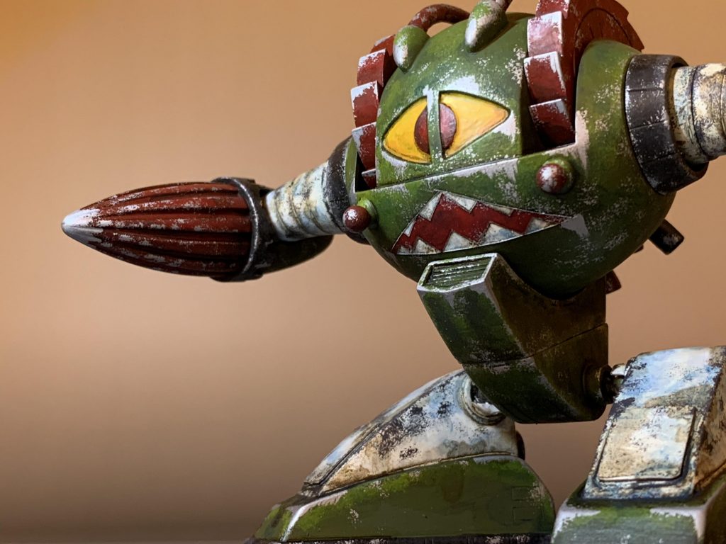 くちばしのビーム砲を省略し、シャークマウス塗装にてロボダッチのようになりました。