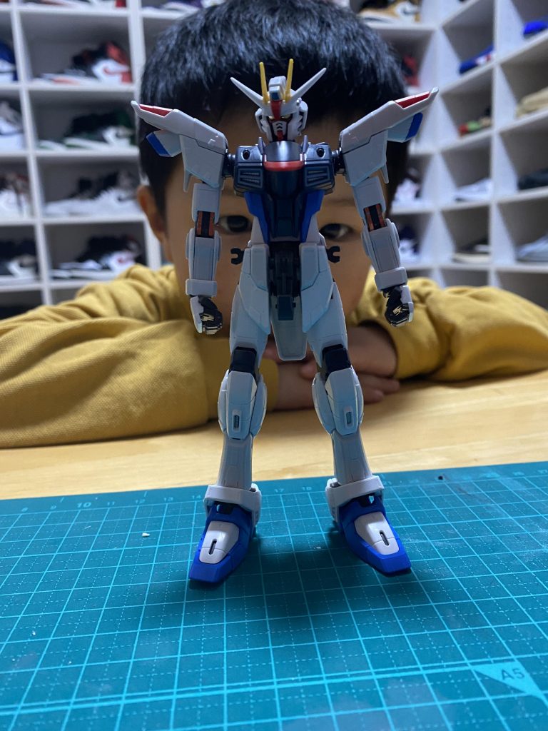 仮組時ですが...息子がめっちゃ見てます！笑