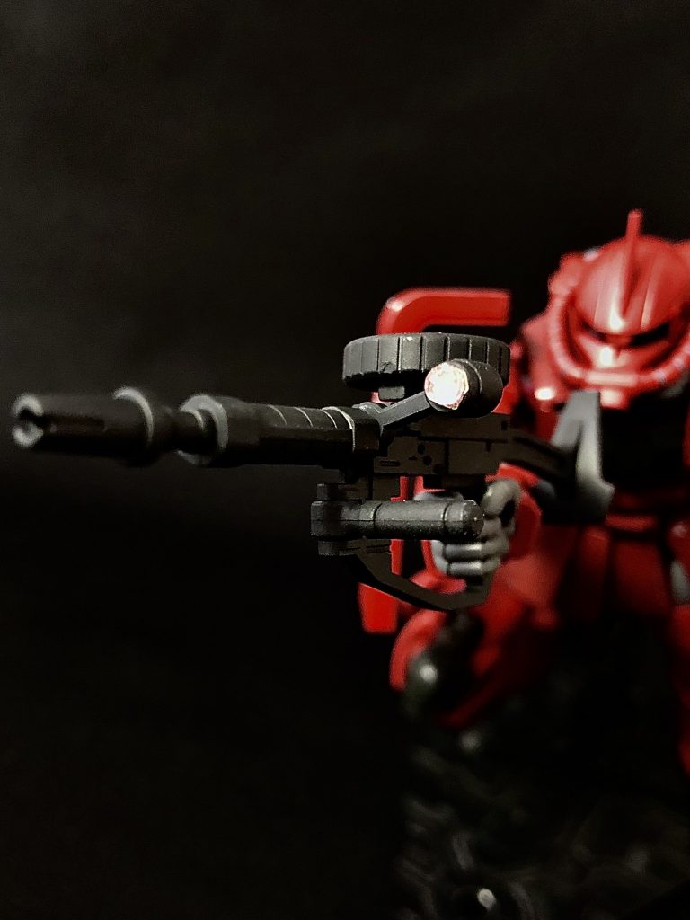 ライフルのアップマシンガンのセンサーは公式の改造パーツを接着しています。