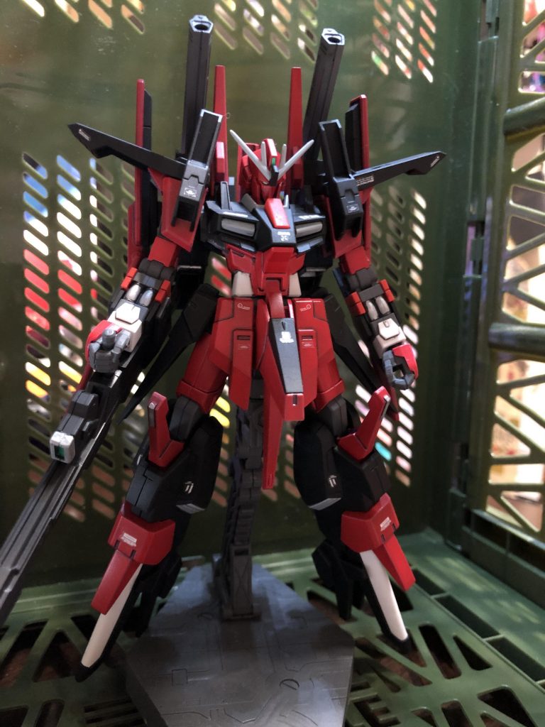 原因不明の空間転移により、いくつかの平行世界が一つになった世界。パイロットはロンドベル治安維持遊撃部隊チームライトニング所属エステル.グランツ少尉♀ロンドベルと協力関係にあるザフトのラクス.クラインの指示により、地球圏の危機に対処すべくロンドベルに出向している。マサキ.キョウスケ少尉がロンドベル治安維持遊撃部隊に合流したとき搭乗していた機体を、アストナージに頼んで塗り替えたらしい💦