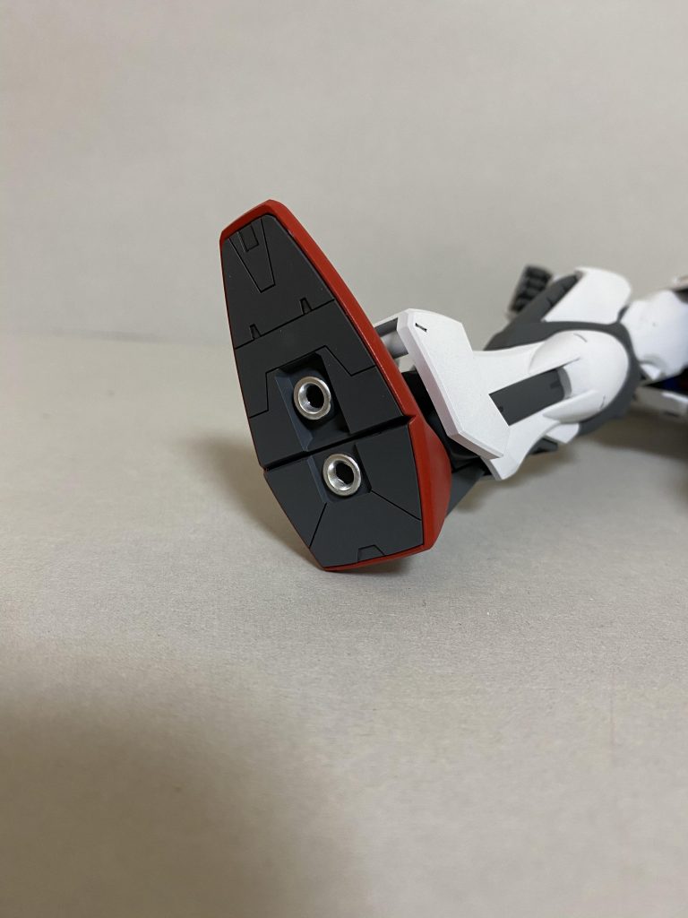 足裏は細かく塗り分けてみましたシルバーはフォーアーティストマーカーです