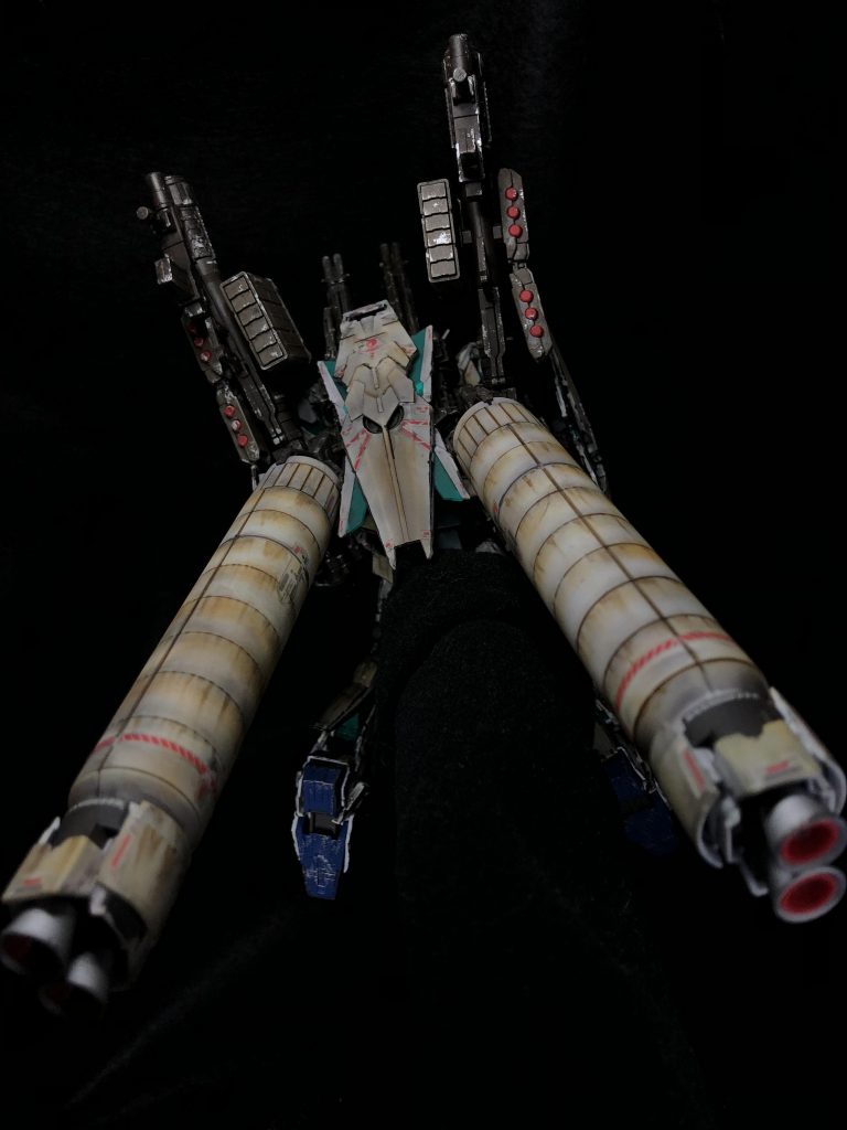 ブースターの錆(サビ)を垂れてる感じによりリアルに表現するのに時間をかけました