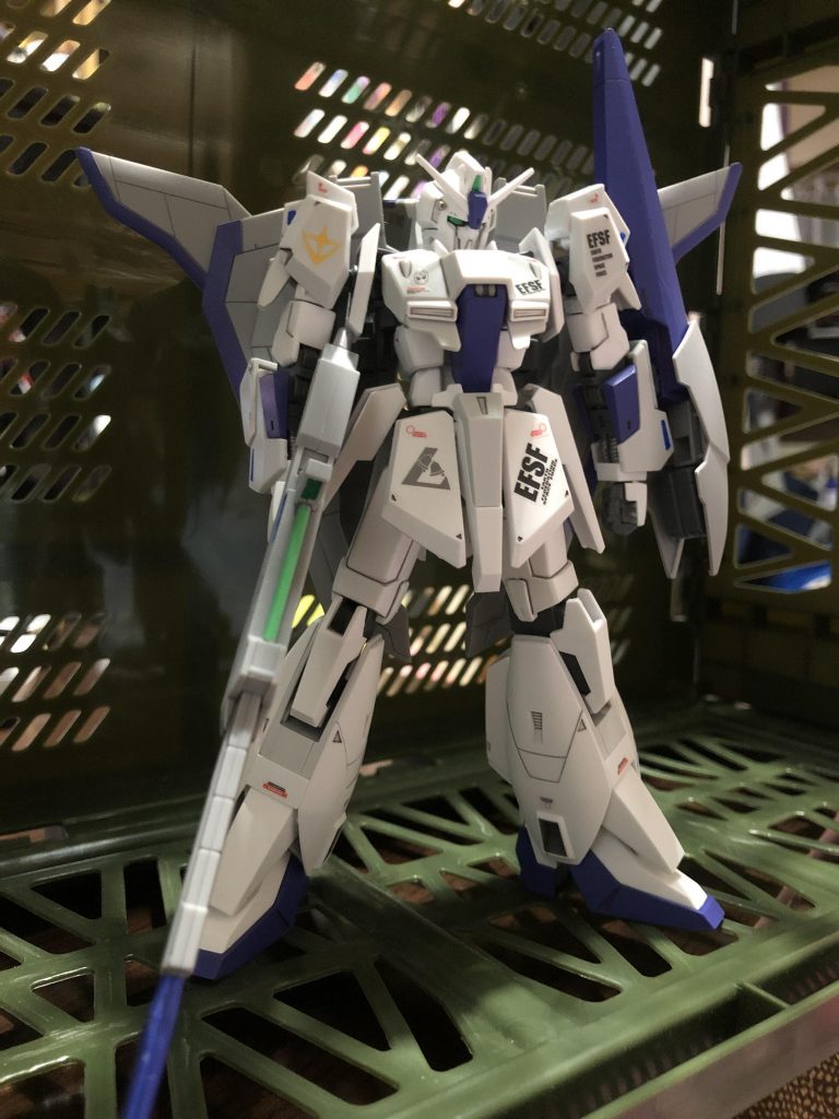 ユウキ.ミナト准尉コンペイ島、特殊戦技教導隊からロンドベル治安維持遊撃部隊に配属された女性パイロット。ロンドベル治安維持遊撃部隊内に新設された可変機による即応部隊〝ヴァイス.ファルケン隊〟のメンバーであり、白いゼータガンダムに搭乗している。という妄想💦