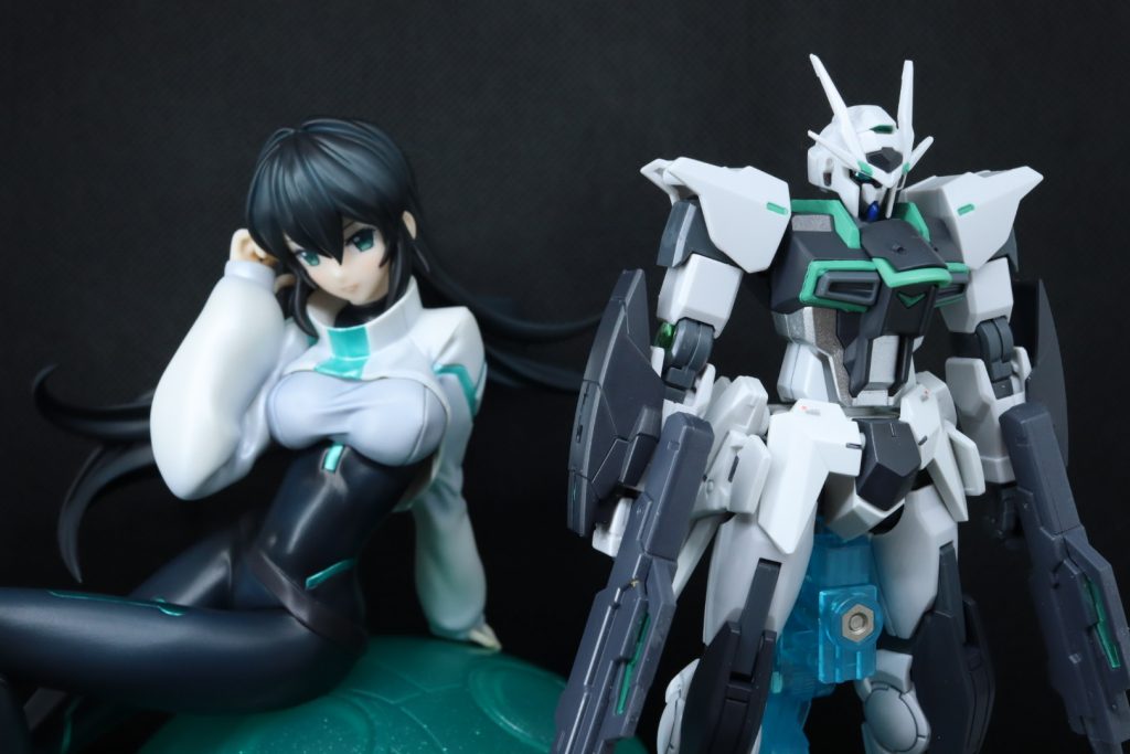 インパルス、メビウス、ダイバーエース、トランジェントでミキシングしました。ボディをインパルスにする事で装備を換装出来る様になり、それによって機体を強化して戦うスタイルになった。という、脳内設定です。■標準装備形態GNマシンガン×2内臓ビームソード